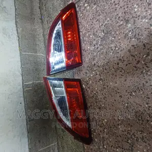 Mazda Premacy Bootlight