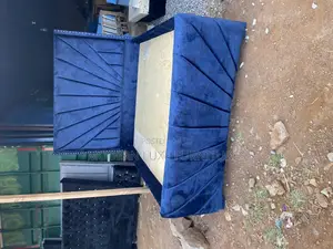 Blue 5/6 Bed