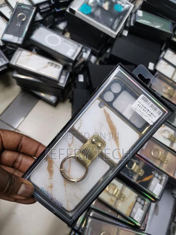Marble With Ring Case for Samsung Galaxy Z Flip3 White/Gold - thumbnail 3