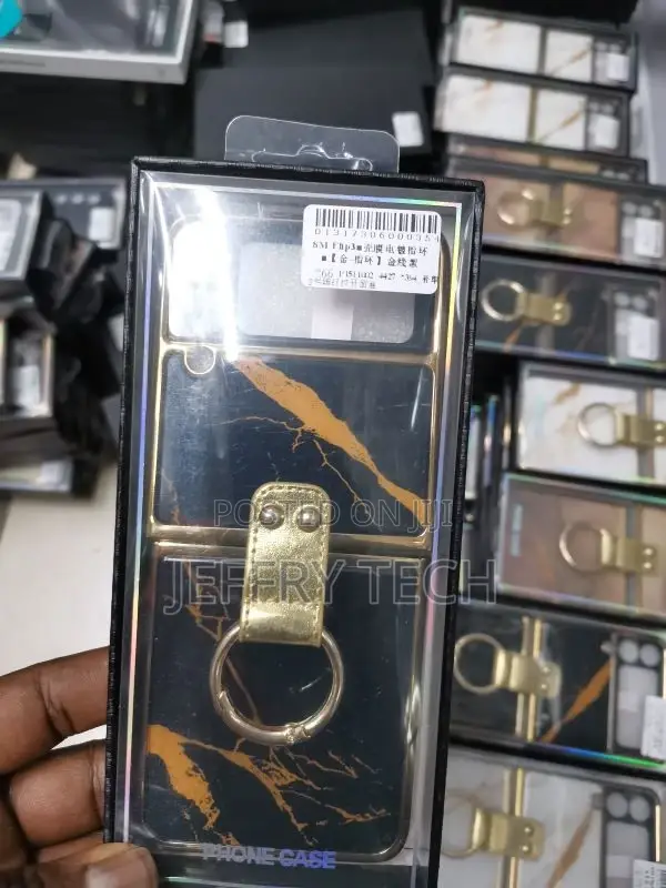 Samsung Galaxy Z Flip3 5G Phone Cover Ring Kickstand Design