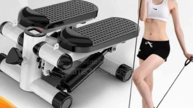 Mini Stepper. Mini Stepper With Resistance Bands