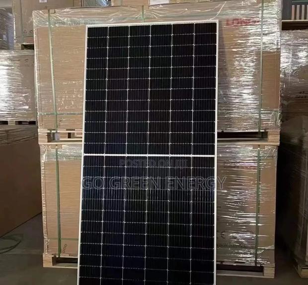550w Monocrystaline Solar Panel - main view