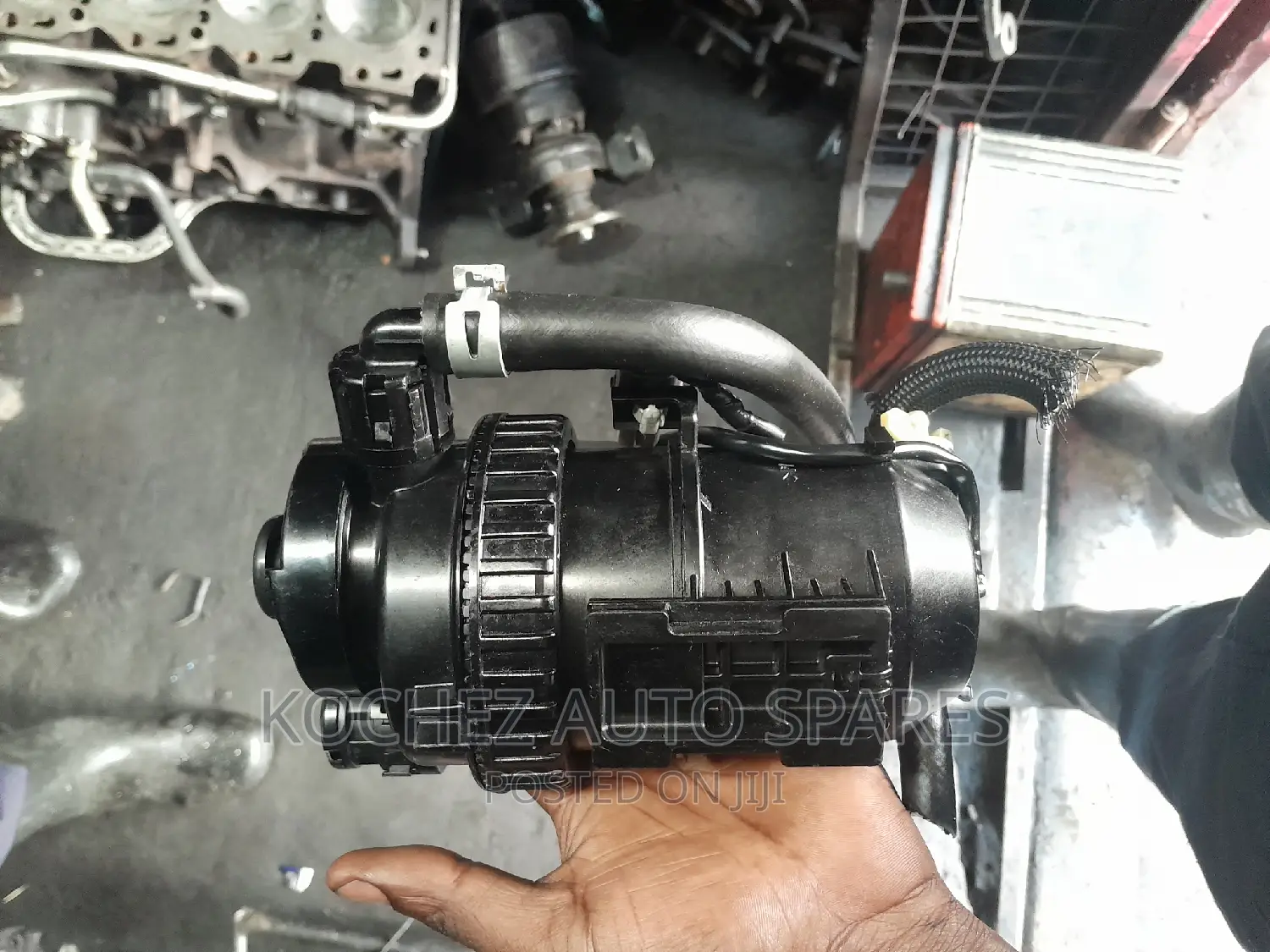 Hand Pump for Hiace 7L Box 4wd
