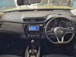 Nissan X-Trail 2018 Green