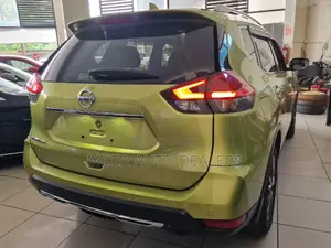Nissan X-Trail 2018 Green