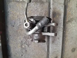Power Steering Pump for Toyota Starlet 91,100, 4E Engine