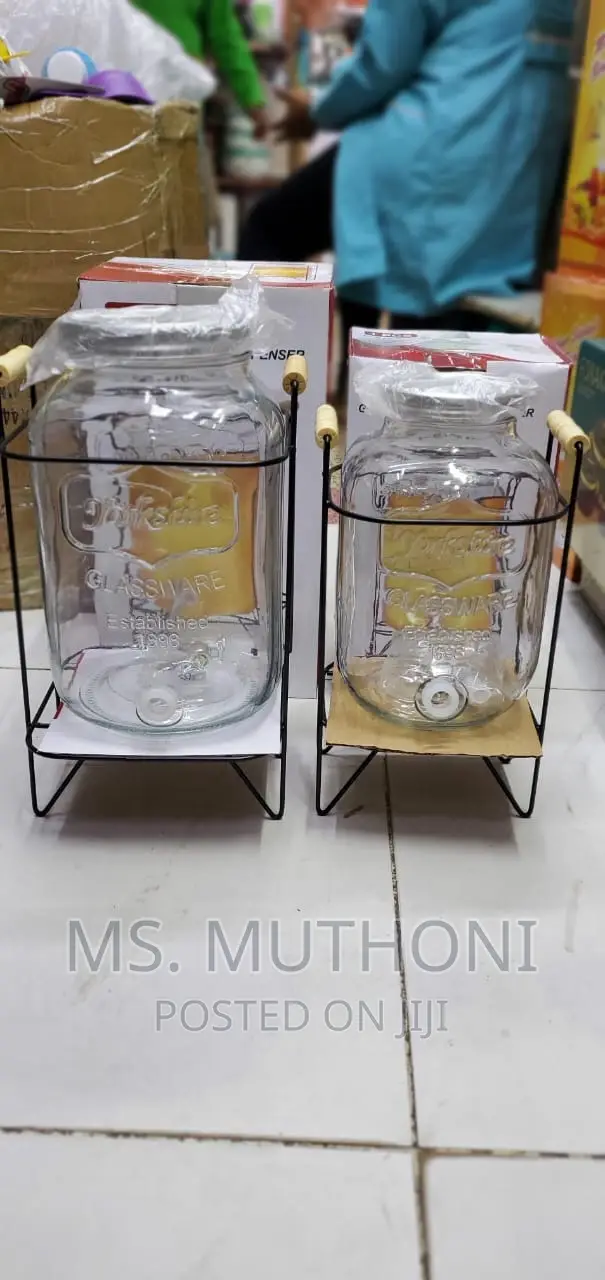 Large-Capacity Glass Jar Dispenser With Faucet*