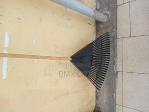 Commercial Leaf Rake - thumbnail 2