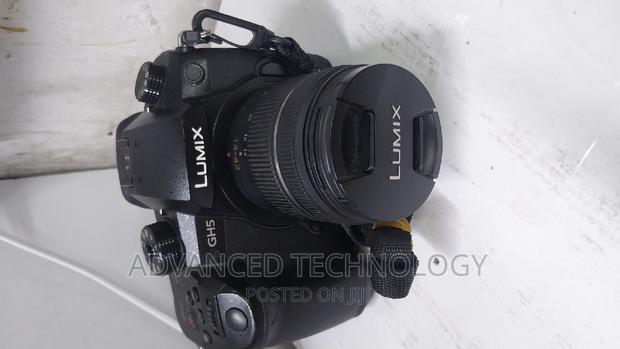 Lumix GH5 With 14-42 Lense - thumbnail 5