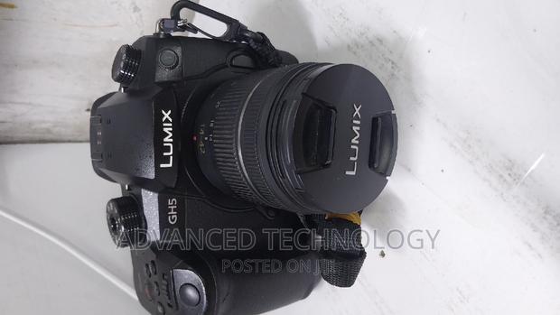 Lumix GH5 With 14-42 Lense - thumbnail 6