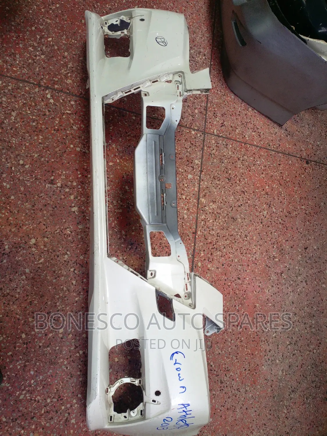 Toyota Crown Athlete (2013-2015) Front Bumper Assembly