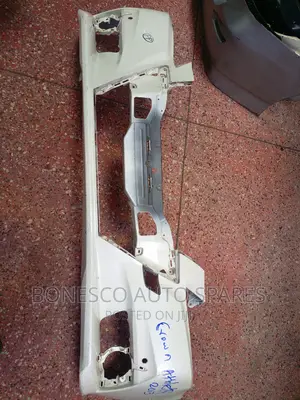 Toyota Crown Athlete (2013-2015) Front Bumper Assembly