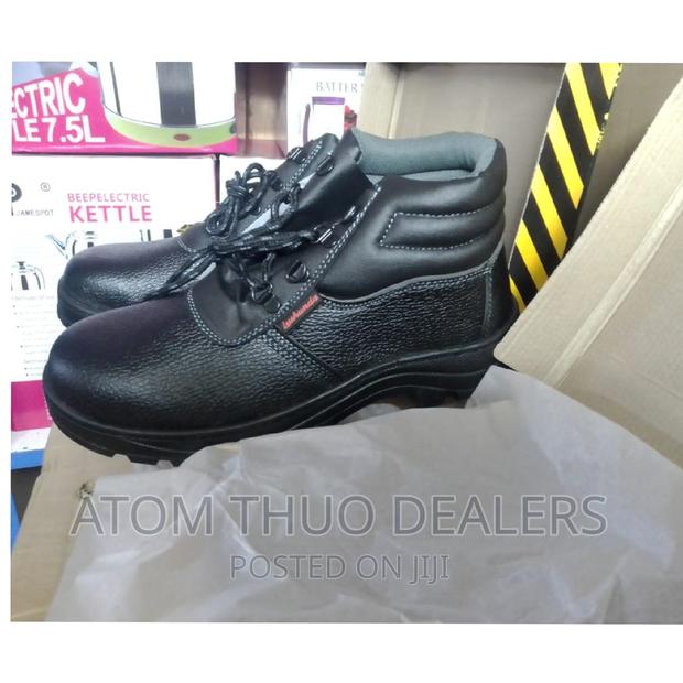 Brand New Safety Boots Available - thumbnail 3