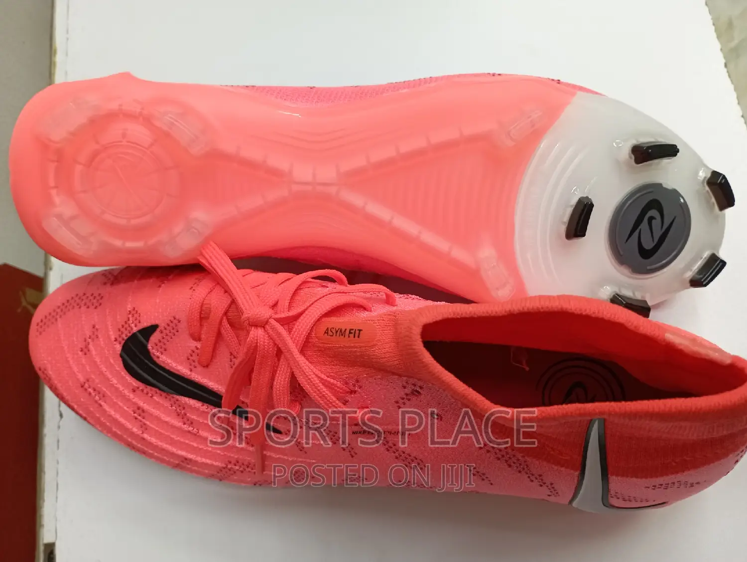 Nike Phantom Luna Football Boots