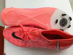 Nike Phantom Luna Football Boots