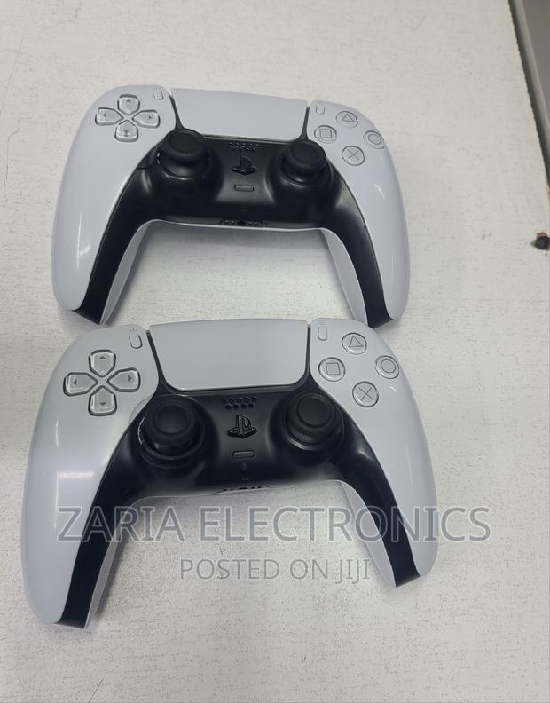 Ps5 Pre-Owned Pad/Controllers