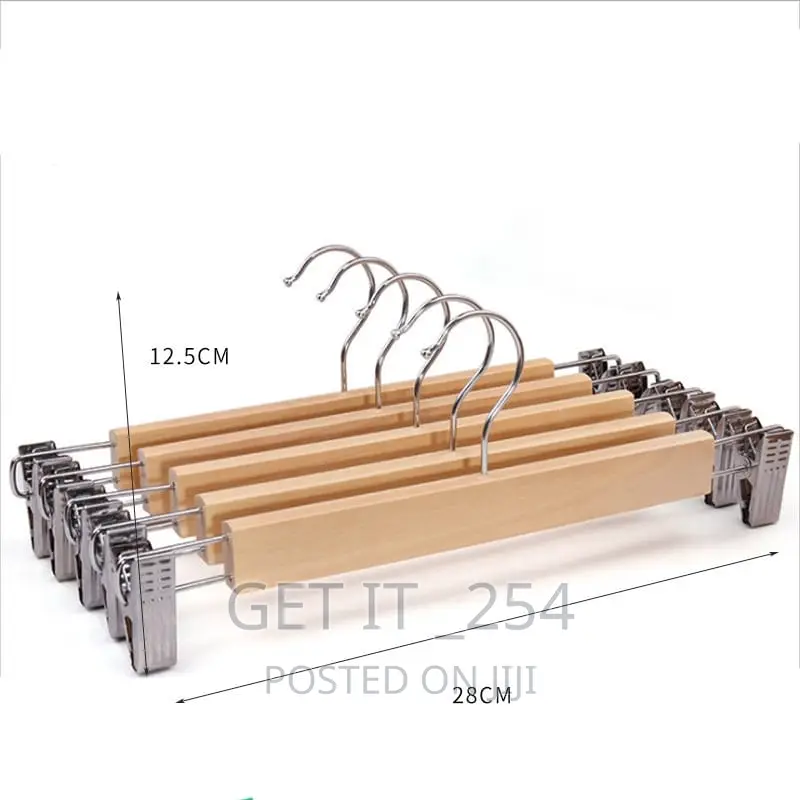 6pcs Set Wooden Hangers With Clips
🏷 Size:*14"/28cm