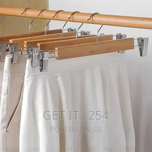 6pcs Set Wooden Hangers With Clips
🏷 Size:*14"/28cm