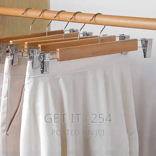 6pcs Set Wooden Hangers With Clips
🏷 Size:*14"/28cm
