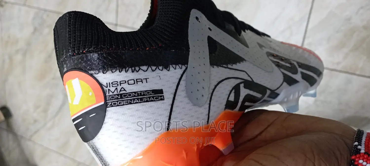 Unisport Puma Ultimate Football Boots