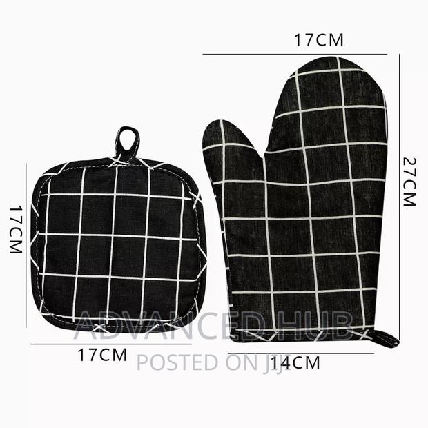 Oven Gloves - thumbnail 2