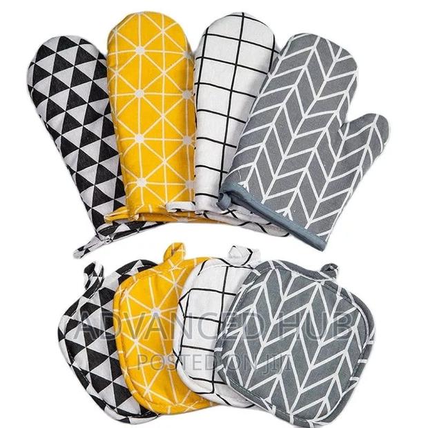 Oven Gloves - thumbnail 3