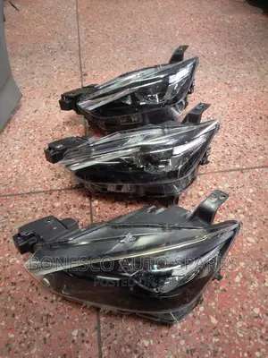 Mazda CX-3 Xenon Headlights