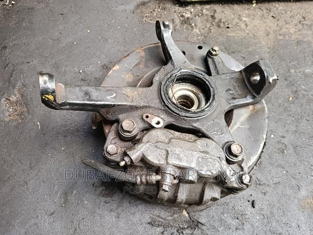 Ford Ranger Front Wheel Hub Complete 26 28-Spines. - thumbnail 2