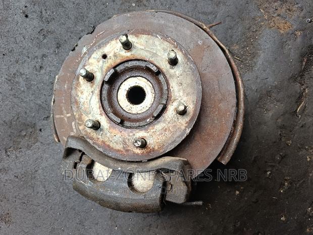 Ford Ranger Front Wheel Hub Complete 26 28-Spines. - thumbnail 5