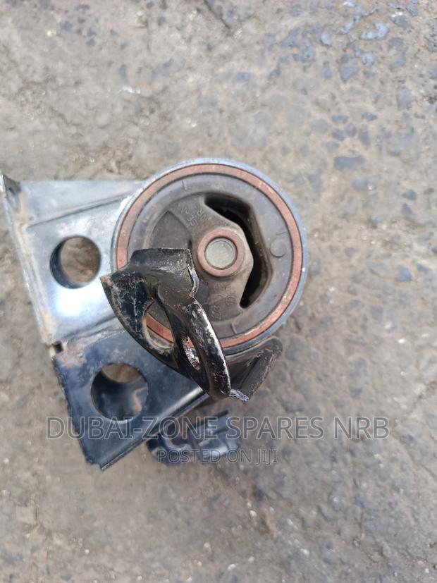 Nissan X-Trail Nt30 2 4-Wheel Drive Right Engine Mount.