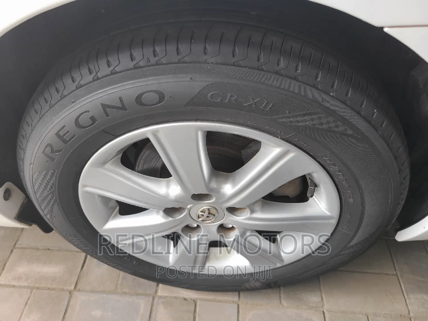 Toyota Avensis 2016 Pearl