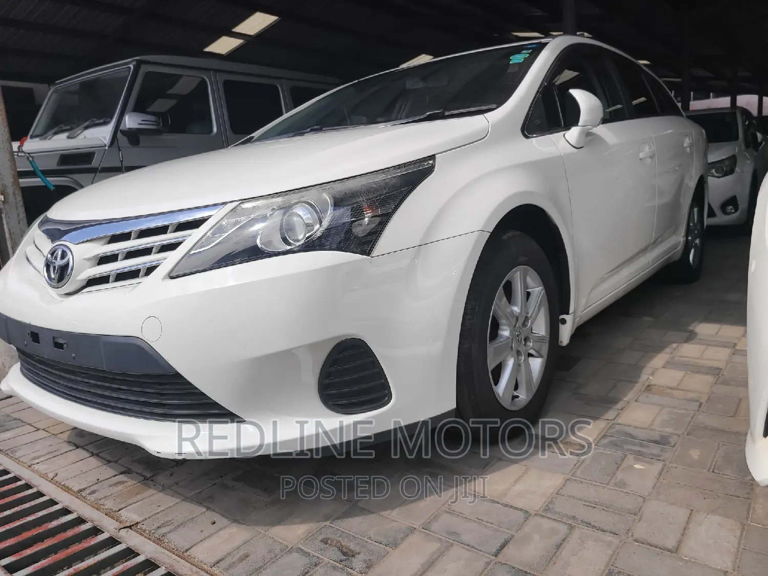 Toyota Avensis 2016 Pearl
