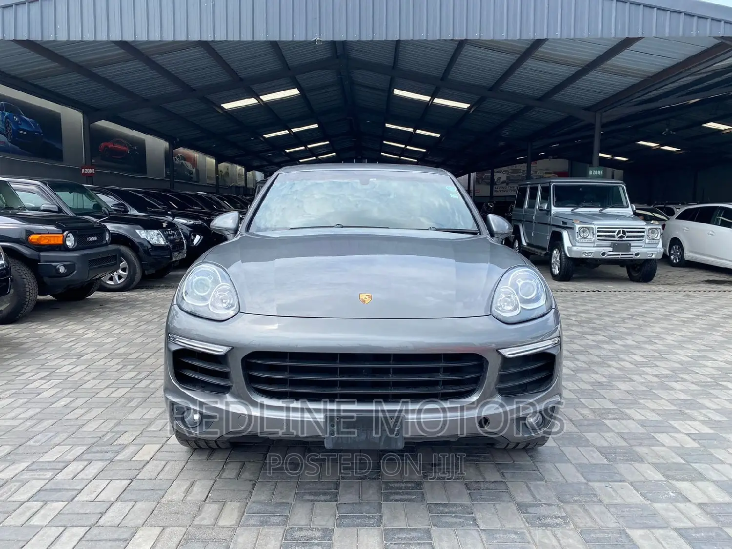 Porsche Cayenne Turbo AWD 2016 Gray
