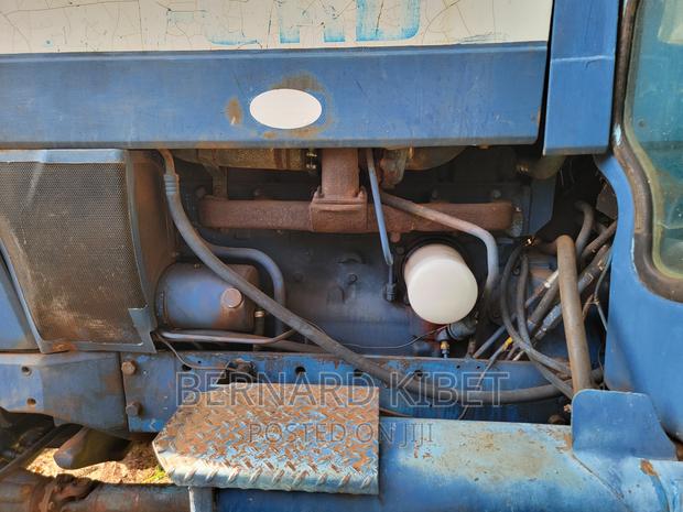 Ford Tw 20 Tractor - thumbnail 4