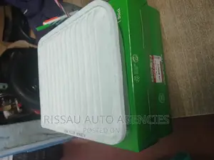 Mitsubishi Outlander/RVR/Nm Air Filter DIGUE MR 968274.