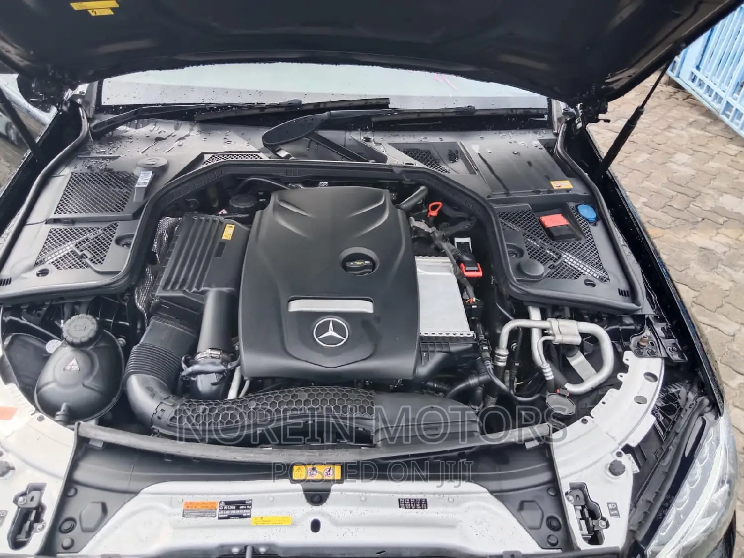 Mercedes-Benz C180 2017 Black