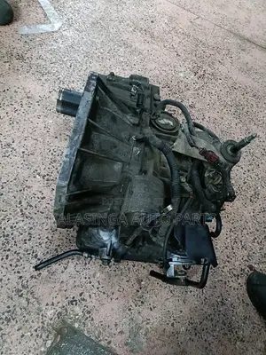 Nissan Tiida Hr15 Gearbox