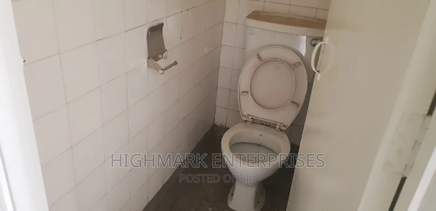 Godown to Let;10000 Sq Ft.Embakasi
