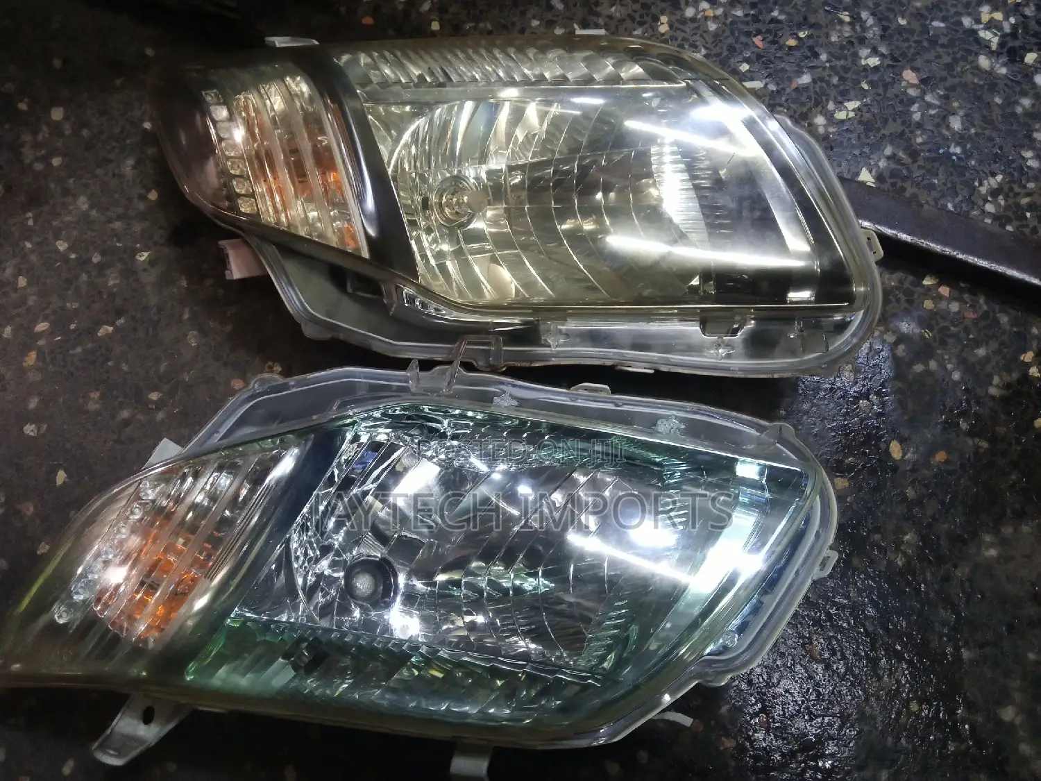 Fielder 2007/10 Headlight Non Xenon