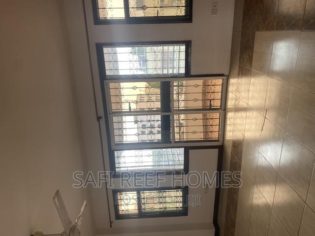 3bdrm Apartment in Nyali for rent - thumbnail 3