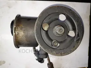 Power Steering Pump for Nissan Atlas. 2001