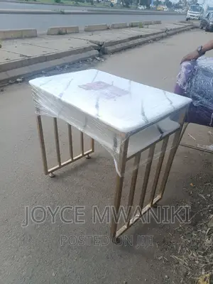 Manicure Marble Table With Logo.
