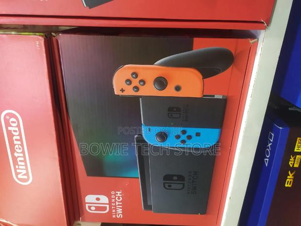 Nintendo Switch Oled - main view