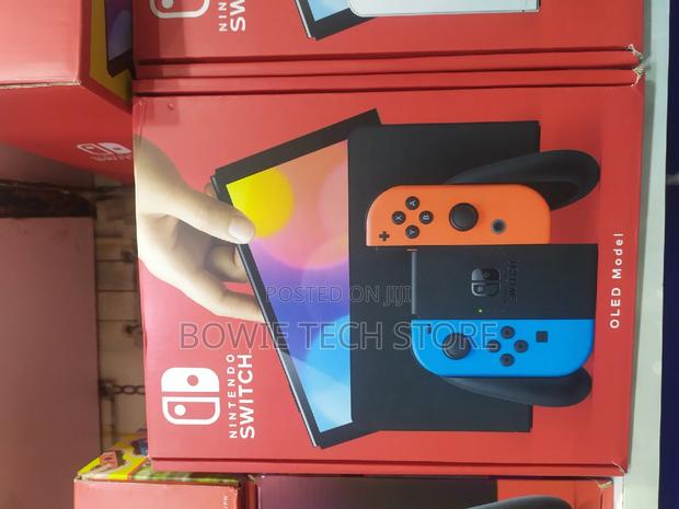 Nintendo Switch Oled - thumbnail 2