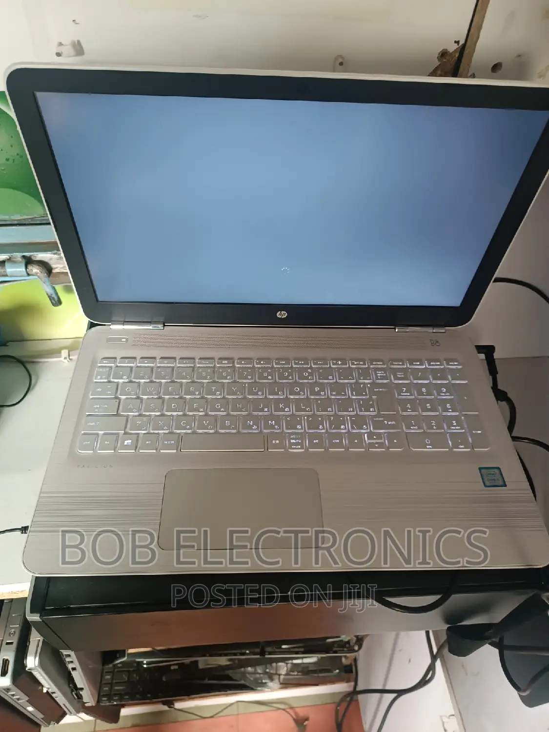 Laptop HP Pavilion 15-cs3063cl 8GB Intel Core i5 HDD+SSD 1T