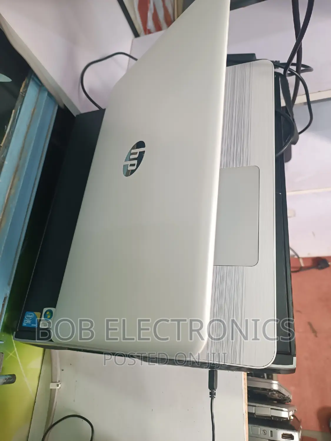 Laptop HP Pavilion 15-cs3063cl 8GB Intel Core i5 HDD+SSD 1T