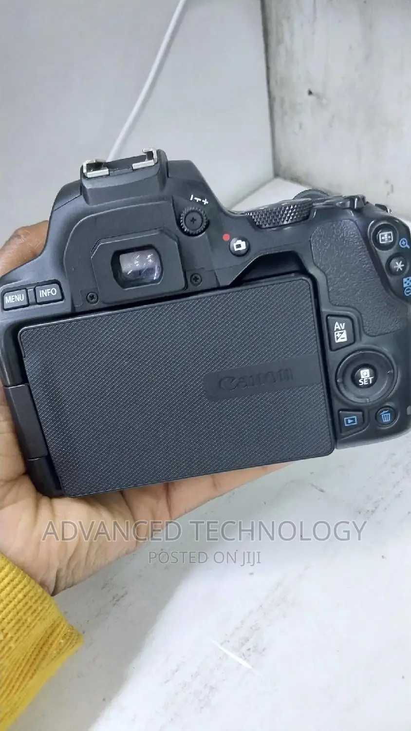 Canon 250d Exuk With 18-55mm