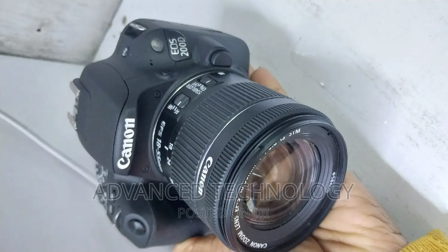 Canon 200d With 18-55mm Kit Lense
