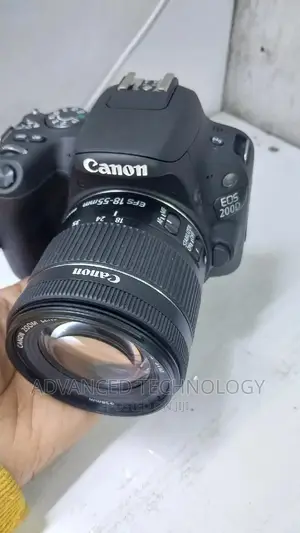 Canon 200d With 18-55mm Kit Lense