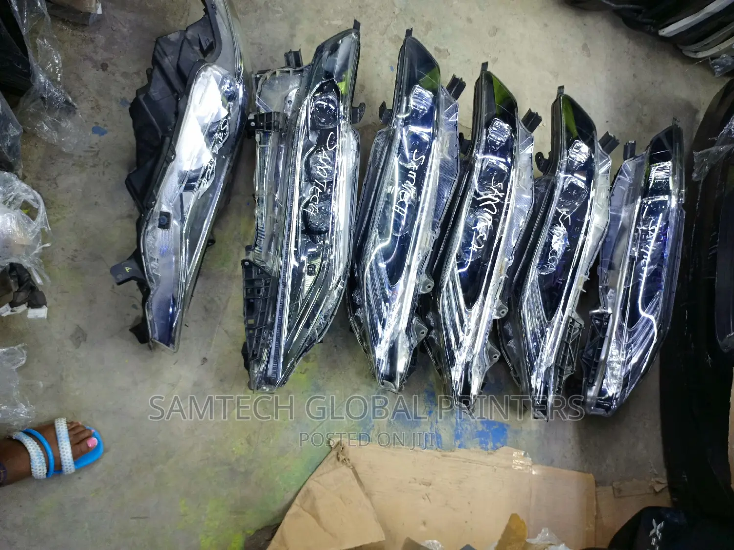 Very Clean and Quality Harrier Headlight* //
